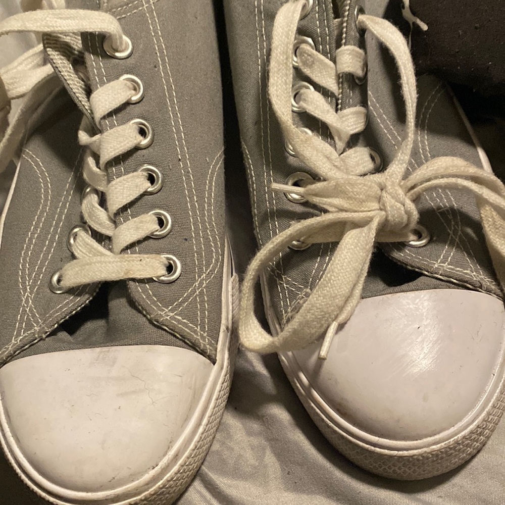 Size 11 in women worn once